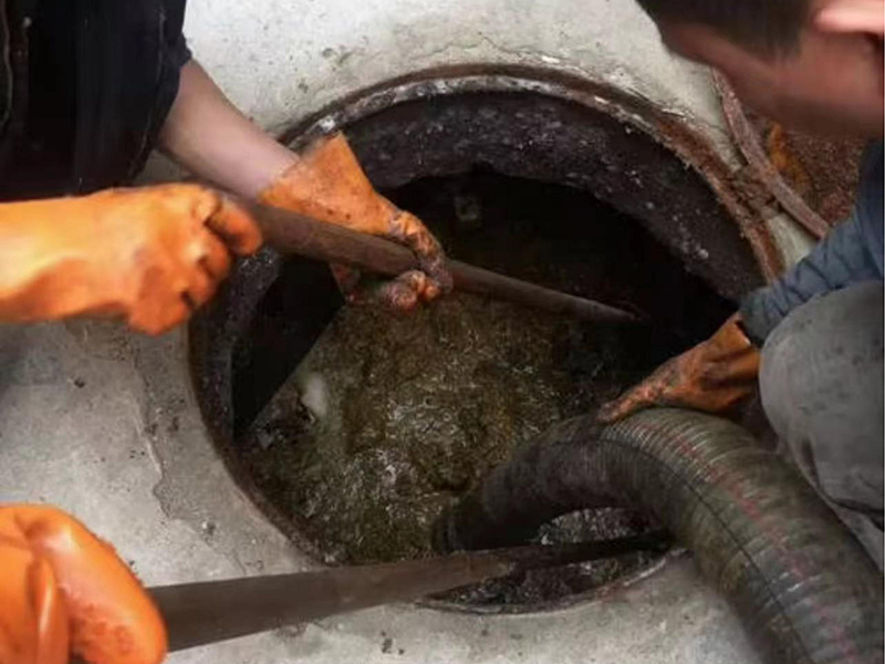 怒江清理化粪池时如何避免沼气的危害?